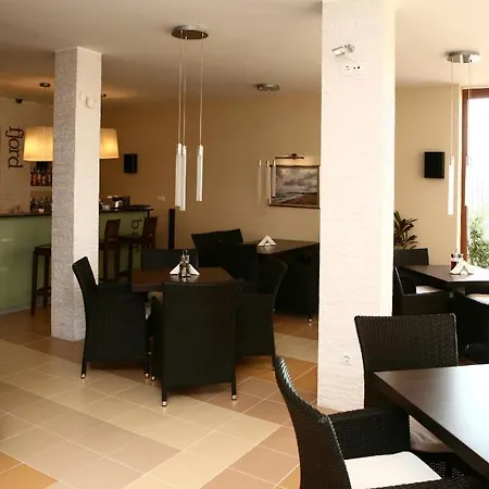 Fjord Hotel 3*