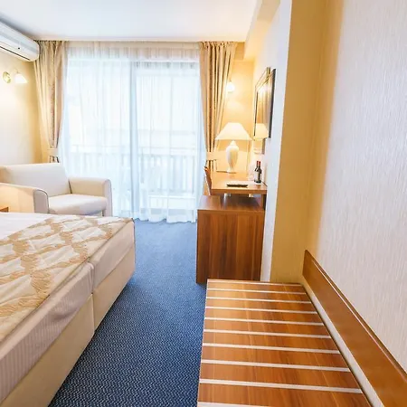 Hotel Fjord 3*