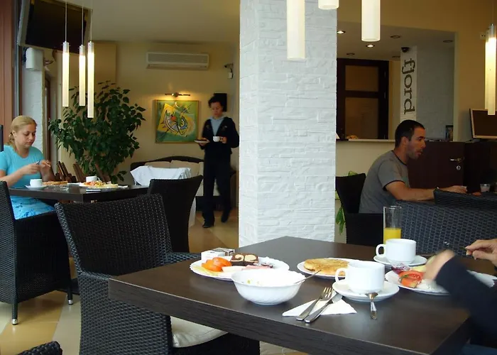 Fjord Hotel