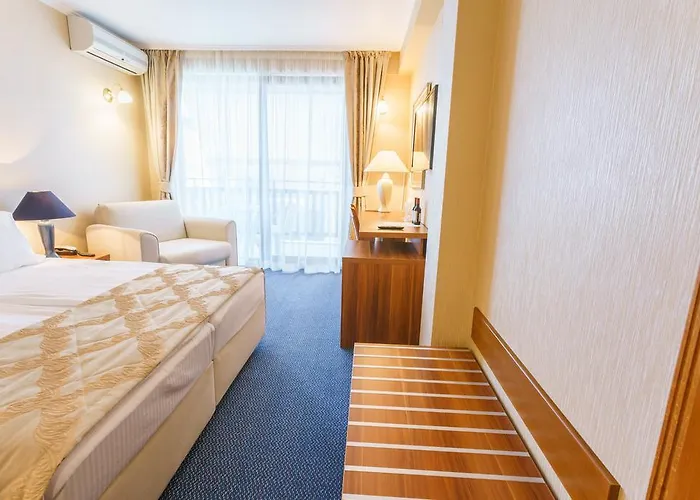 Hotel Fjord 3*