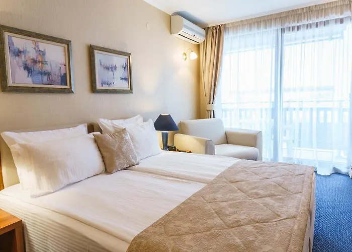 Hotel Fjord 3*