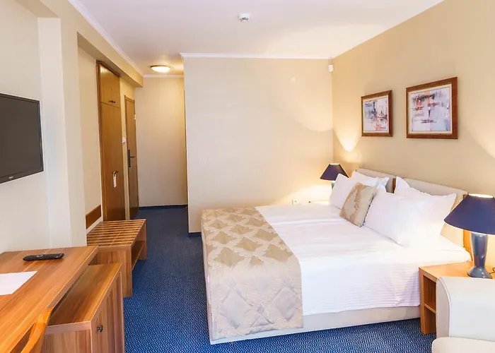 Hotel Fjord 3*