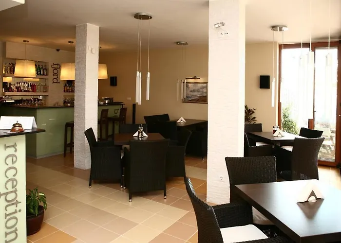 Fjord Hotel 3*